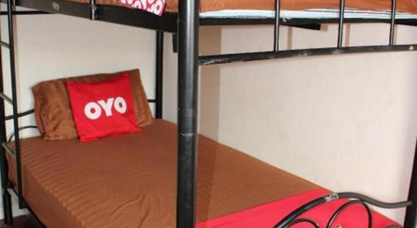 The Twins Hostel 2* Bangkok